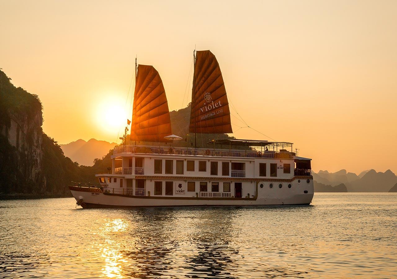 Heritage Line Violet Cruise - Halong Bay & Lan Ha Bay Hạ Long Ngoại thất bức ảnh